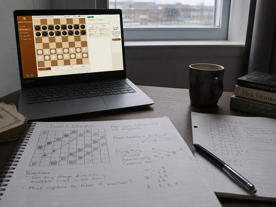 Replaying a same-device Turkish draughts game from the move list